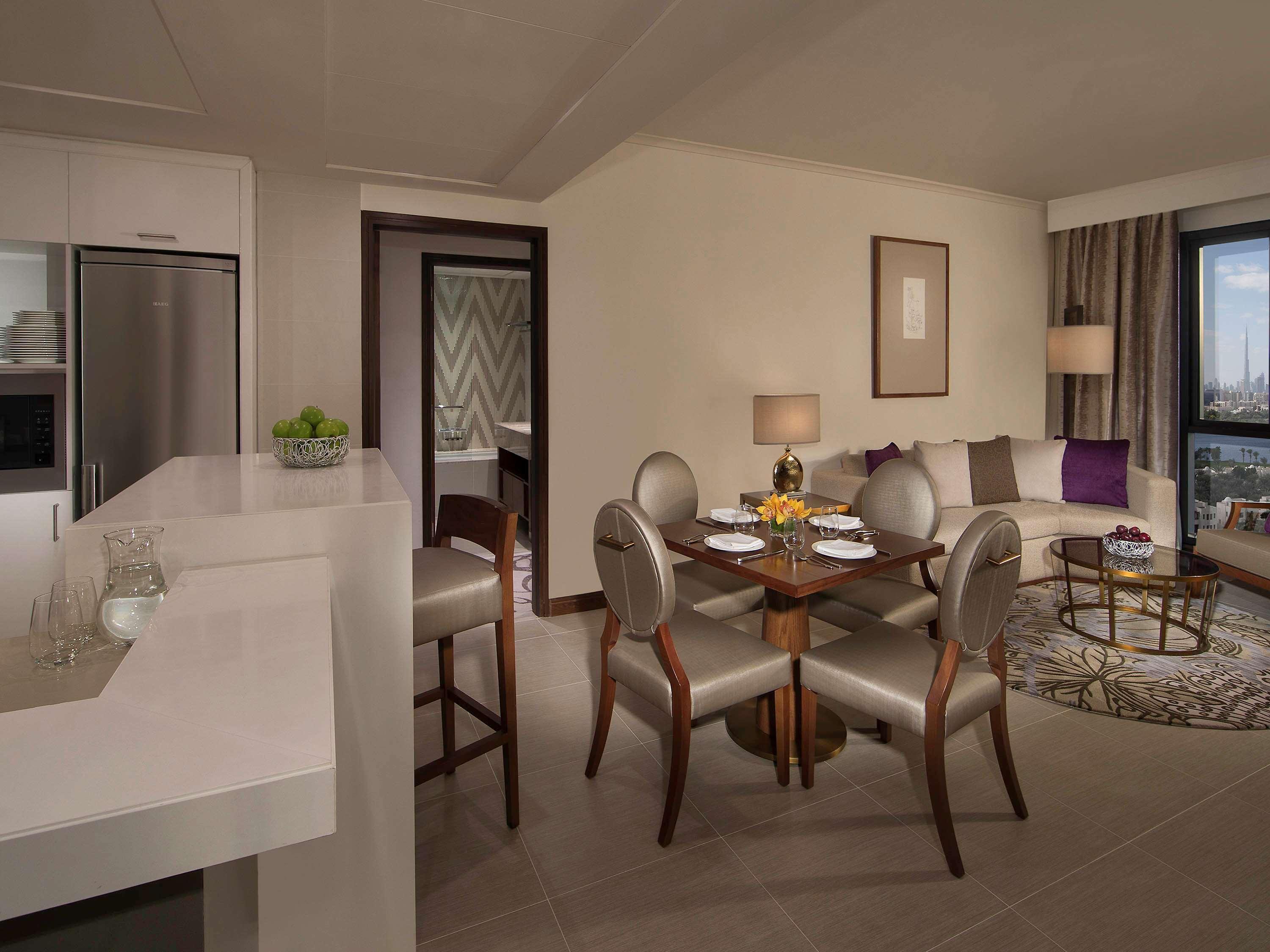 Pullman Dubai Creek City Centre Residences Room photo A typical apartment interior