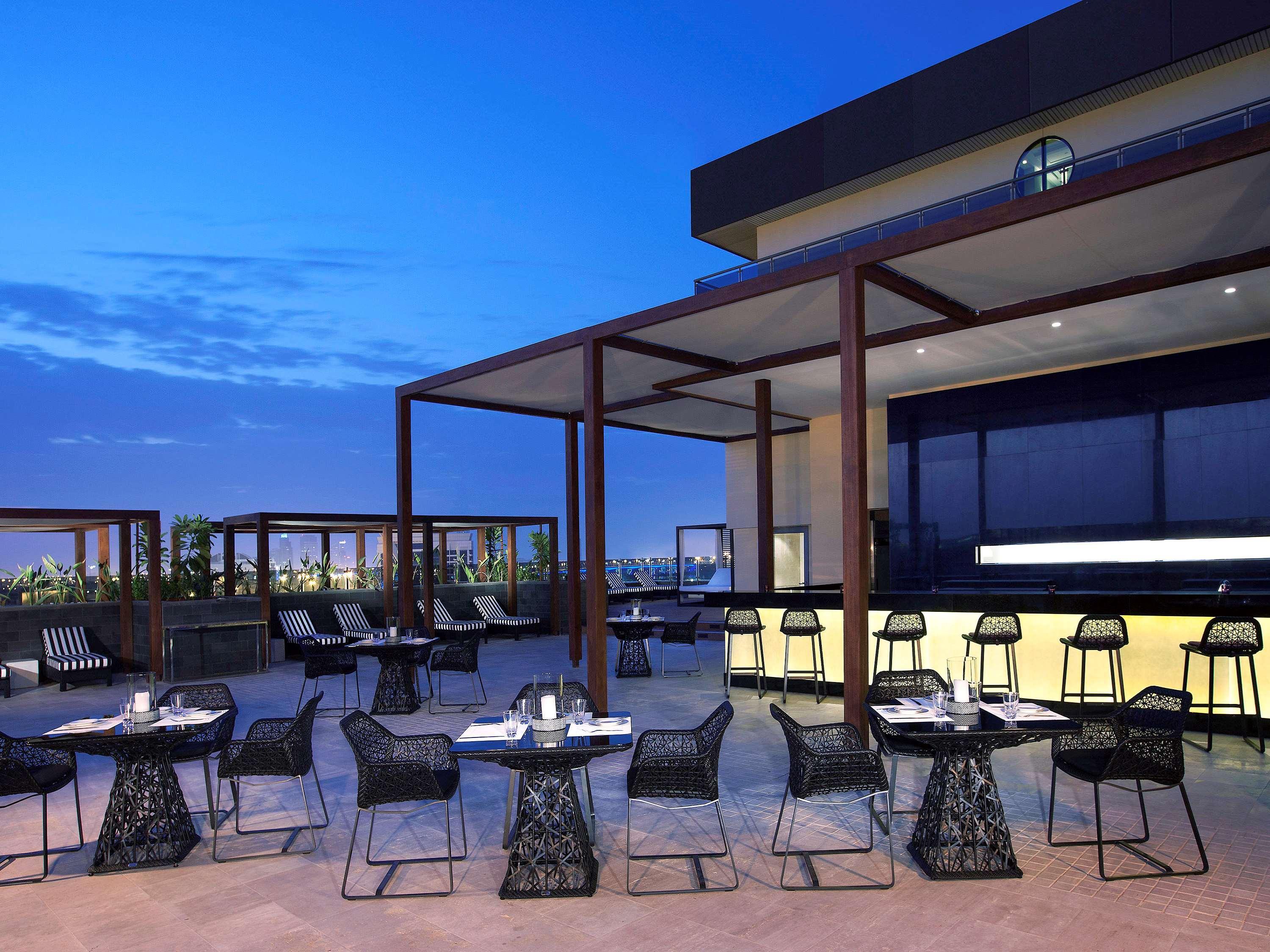 Pullman Dubai Creek City Centre Residences Exterior photo The rooftop bar