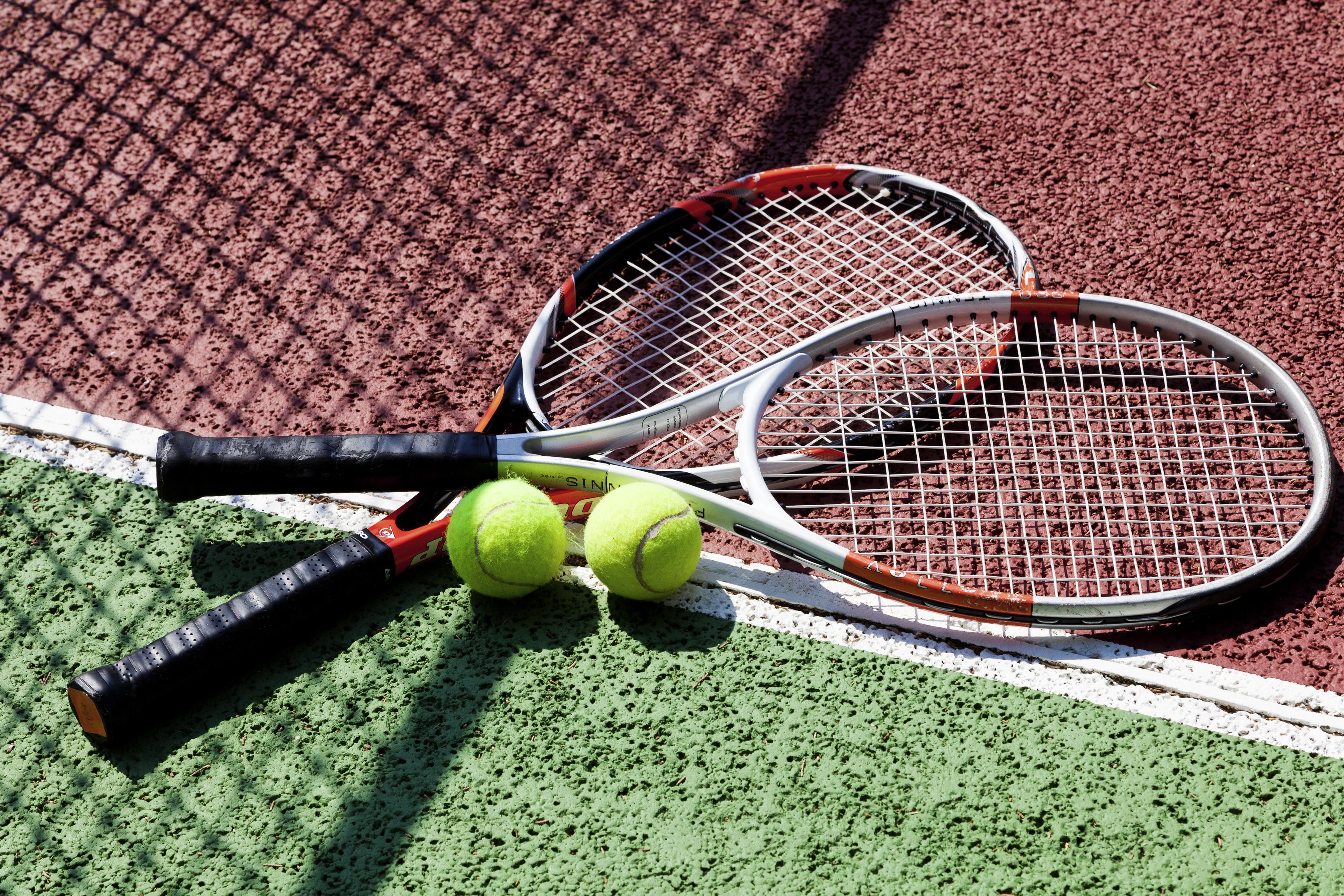 Pullman Dubai Creek City Centre Residences Exterior photo Tennis rackets and balls