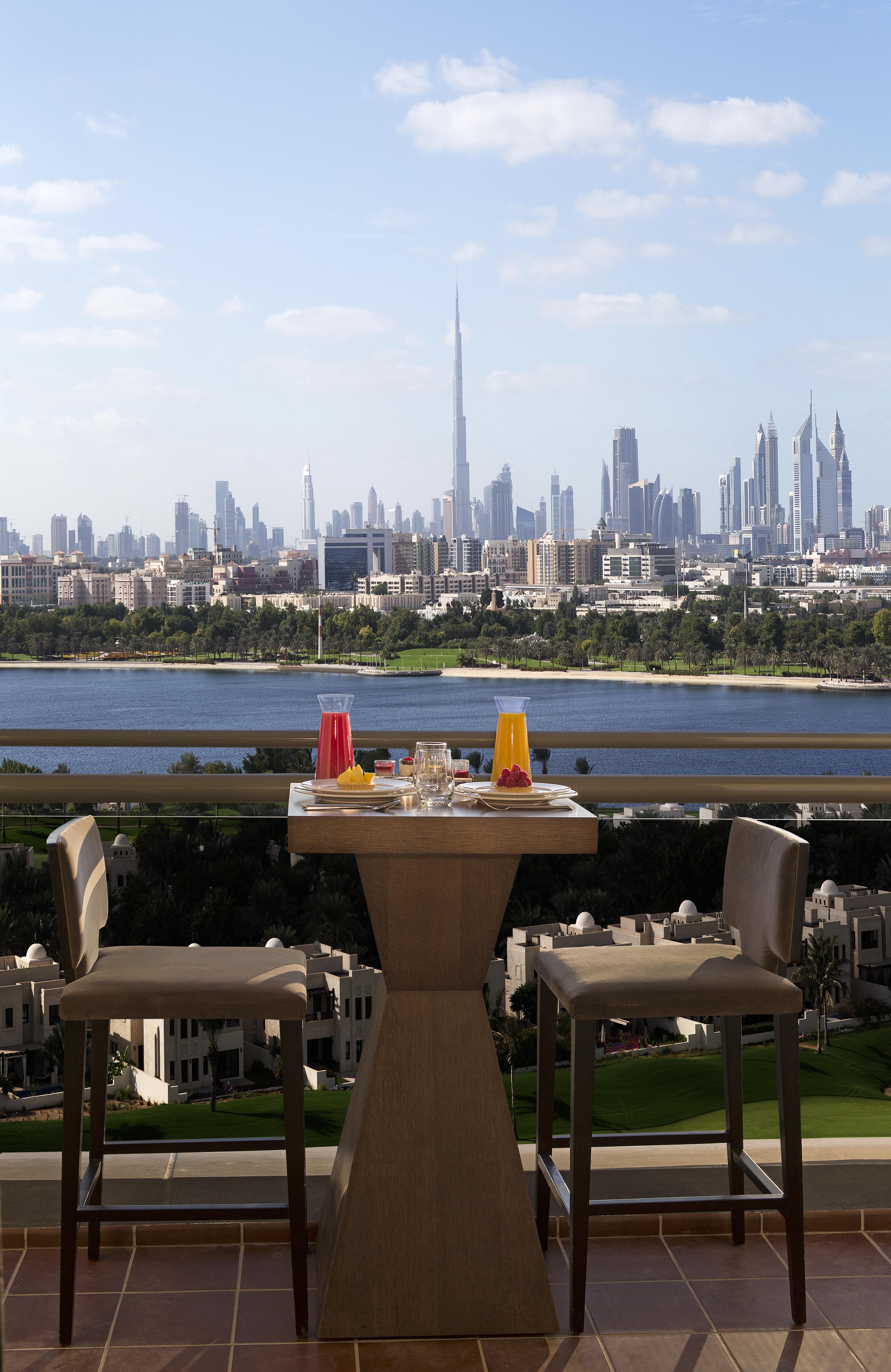 Pullman Dubai Creek City Centre Residences Exterior photo View of Dubai from the hotel