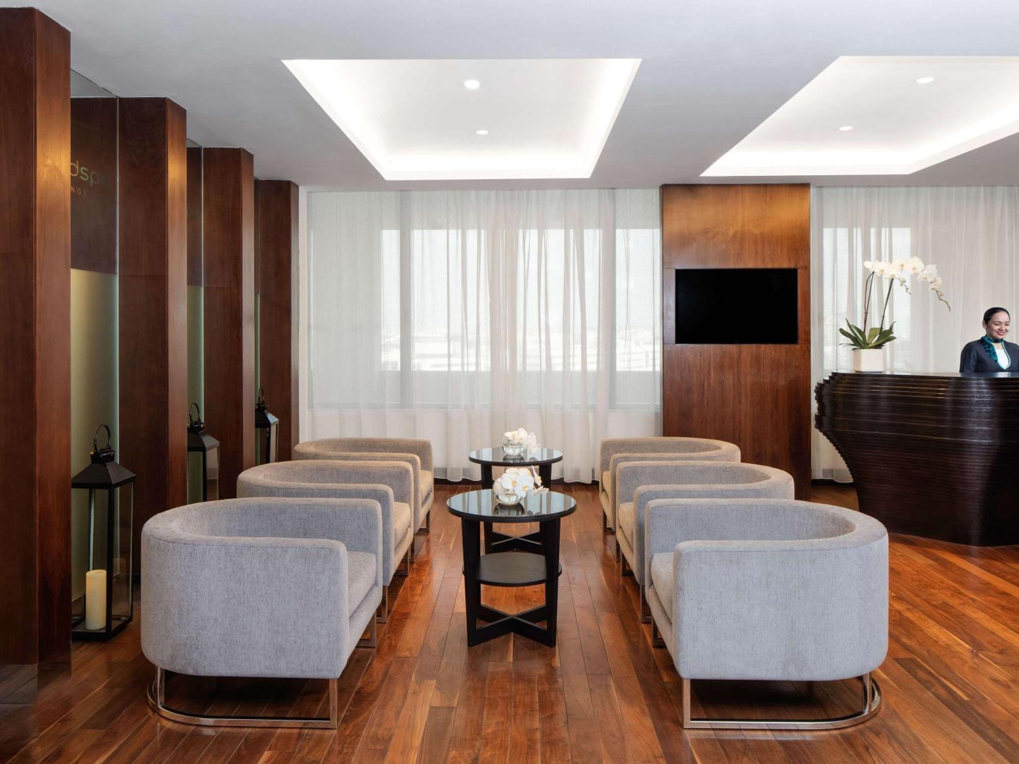 Pullman Dubai Creek City Centre Residences Exterior photo The lounge at the airport