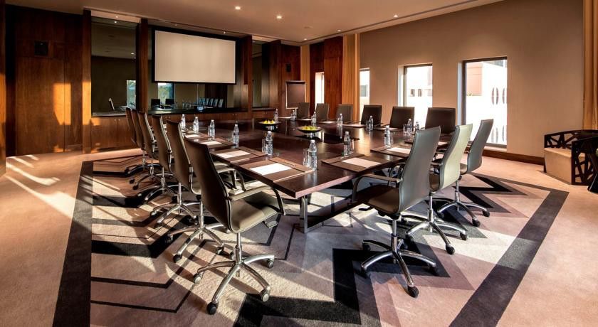 Pullman Dubai Creek City Centre Residences Exterior photo Meeting room
